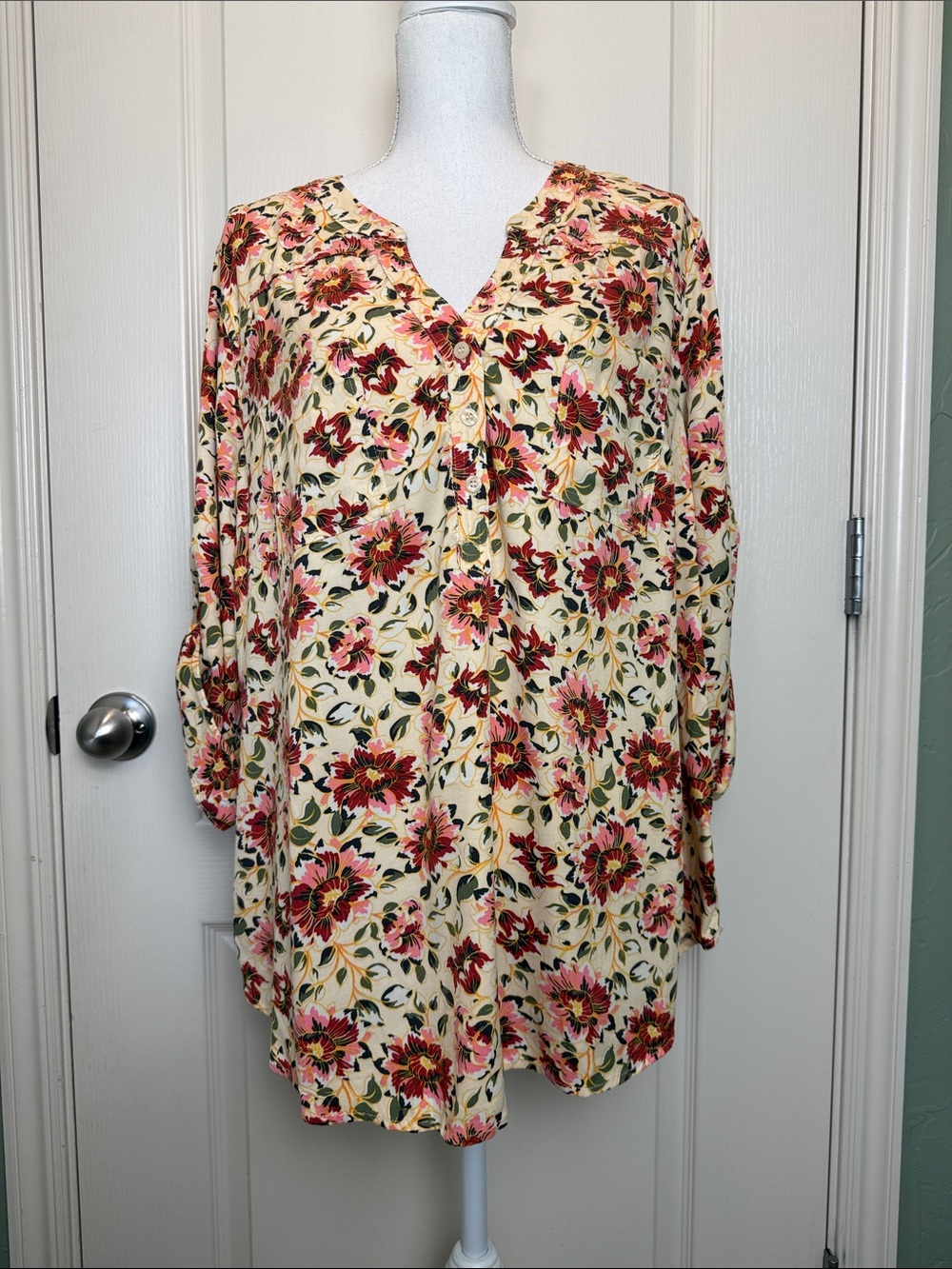 NWT torrid Yellow Floral Harper Shirt Fall Autumn Colors Rayon Sz 2X